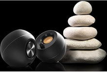 Load image into Gallery viewer, Creative Pebble 2.0 USB-Powered Desktop Speakers with Far-Field Drivers and Passive Radiators for Pcs and Laptops (Black)