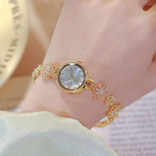 Load image into Gallery viewer, Gosasa Vintage Gold Watch for Women Hollow Four Leaf Chain Bracelet Dainty Small Ladies Dress Quartz Watch Waterproof Luxury Gift (Gold)