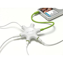 Load image into Gallery viewer, Belkin Rockstar 5-Jack Headphone Audio Splitter, Light Green, LightGreen_301