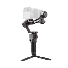 Load image into Gallery viewer, DJI RS 3, 3-Axis Gimbal for DSLR and Mirrorless Camera Canon/Sony/Panasonic/Nikon/Fujifilm, 3 kg (6.6 lbs) Payload, Automated Axis Locks, 1.8" OLED Touchscreen, Professional Camera Stabilizer, Black_318