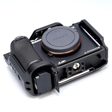 Load image into Gallery viewer, Foto4easy Camera Cage for Sony a7cii /a7cr Camera,Quick Release Plate for Arca-Swiss,1/4" & 3/8" Screw Holes and Cold Shoe Mount for Accessories, Black_6418