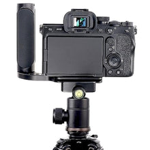 Load image into Gallery viewer, Foto4easy Universal Camera Side Handle Grip with Arca Swiss Plate for Canon Nikon Sony Fujifilm DSLR Camera, Black_6650