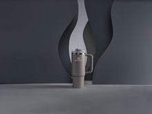 Load image into Gallery viewer, Stanley Quencher H2.0 FlowState Stainless Steel Vacuum Insulated Tumbler with Lid and Straw for Water, Iced Tea or Coffee, Smoothie and More, Ash, 30oz, (Pack of 1)