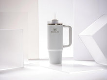 Load image into Gallery viewer, Stanley Quencher H2.0 FlowState Stainless Steel Vacuum Insulated Tumbler with Lid and Straw for Water, Iced Tea or Coffee, Smoothie and More, Frost, 30oz