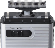 Load image into Gallery viewer, Panasonic Men&#39;s Shaver for Traveler ES-RS10-S Silver | DC3V (2 x AA Alkaline) (Japan Model)
