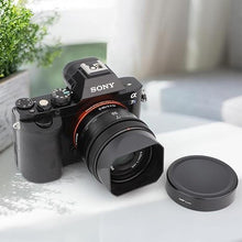 Load image into Gallery viewer, Haoge LH-S245N Bayonet Square Metal Lens Hood for Sony FE 50mm F2.5 G FE 40mm F2.5 G FE 24mm F2.8 G Lens Shade with Cap
