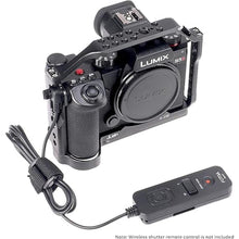 Load image into Gallery viewer, Foto4easy s5ii cage rig for Panasonic LUMIX S5II Mirrorless Camera,Includes Dual Universal Side Wooden Handle
