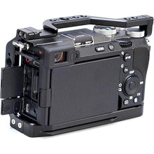 Load image into Gallery viewer, Foto4easy Camera Cage for Sony a7cii /a7cr Camera,Quick Release Plate for Arca-Swiss,1/4&quot; &amp; 3/8&quot; Screw Holes and Cold Shoe Mount for Accessories
