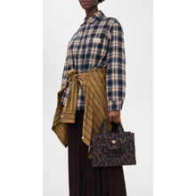 Load image into Gallery viewer, COACH Leopard Cargo Tote 26_17
