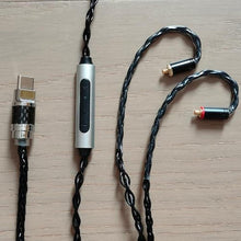 Load image into Gallery viewer, ELFINEAR USB Type-C to MMCX Headphone Cable, Built-in DAC Amp, Braided Audio Cable with Carrying Case (USB C to MMCX), Black_219
