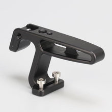 Load image into Gallery viewer, Foto4easy Black Mini Top Handle + Double 1/4"-20 Screw Mount_6527
