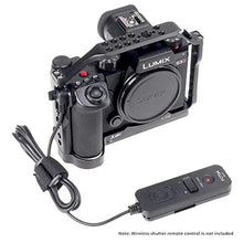Load image into Gallery viewer, Foto4easy s5ii cage rig for Panasonic LUMIX S5II Mirrorless Camera,Includes Dual Universal Side Wooden Handle, Black_6808
