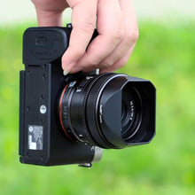 Load image into Gallery viewer, Haoge LH-S245N Bayonet Square Metal Lens Hood for Sony FE 50mm F2.5 G FE 40mm F2.5 G FE 24mm F2.8 G Lens,Sony RX1R III/M3/RX1R2 Camera Shade with Cap_7932
