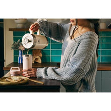 Load image into Gallery viewer, STANLEY Cafe To Go Travel Mug 20 oz | Leakproof Two-Part Drink Through Lid | Tumbler Cup for Coffee, Tea and Drinks | Insulated Stainless Steel Coffee Mug | BPA-Free | Black 2.0_716
